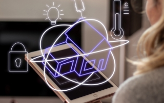 Virtuelles Smart-Home-Haus auf Tablet.