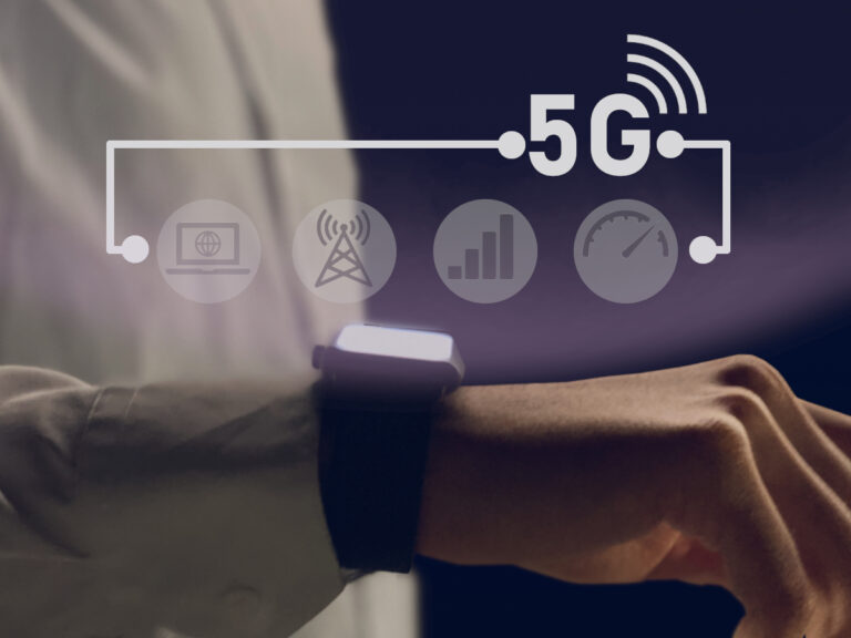 Smartwatch mit 5G Hologramm